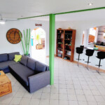 Cuisine et séjour villa Anolis
